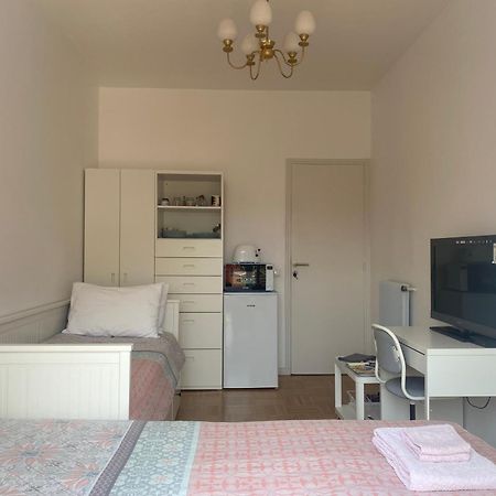 Mirela'S Private Room With Key, Ac, Lift & Balcony In The Center Of Nice On The Cote D'Azur Exterior foto
